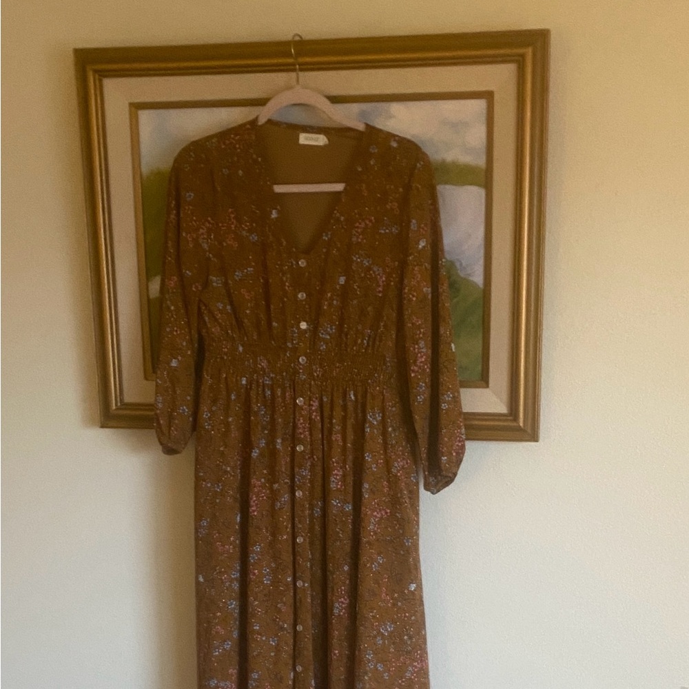 Roolee floral maxi dress - Picture 2 of 4